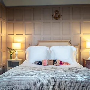 https://chez-mannion.yorkshirehotels.net