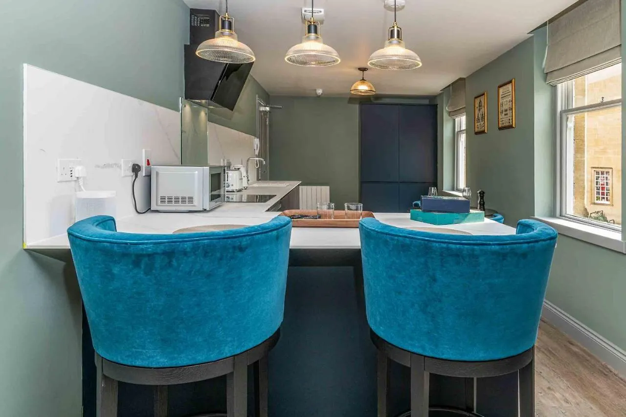 Stylish Modern 1 Bedroom, City Centre Bath