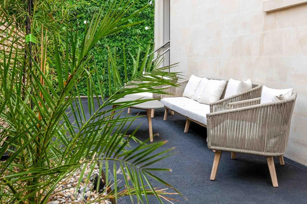 Stylish Modern 1 Bedroom, City Centre Bath 0*,